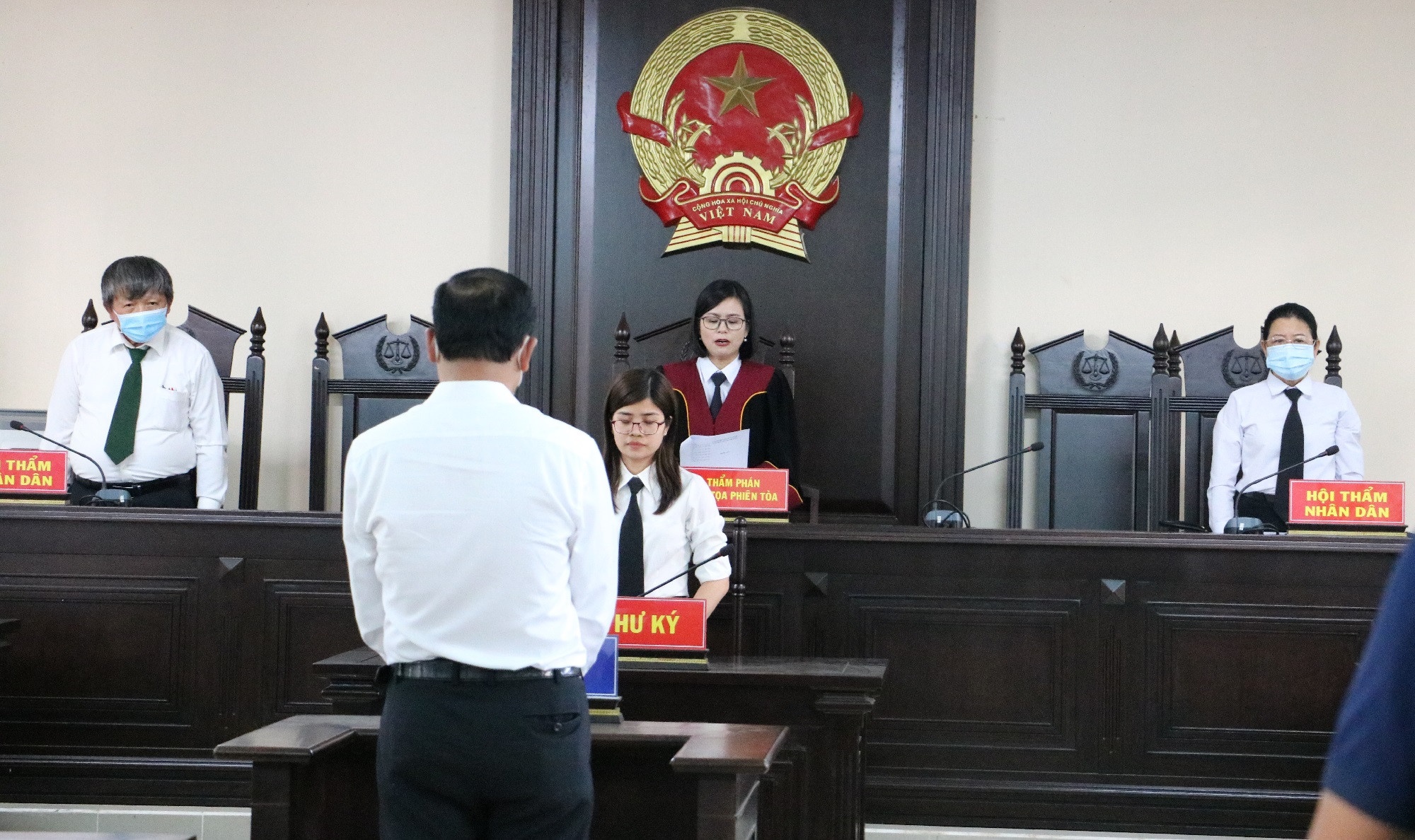 'Nhai' nhan hieu Bia Saigon, giam doc va cong ty bi phat 3,7 ty dong hinh anh