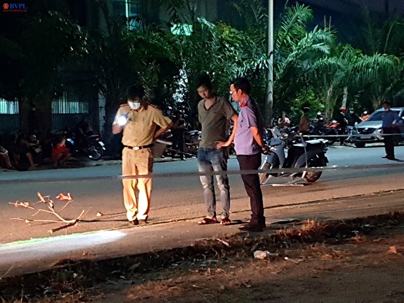 bị đuổi đánh ảnh 1 bi duoi danh anh 1