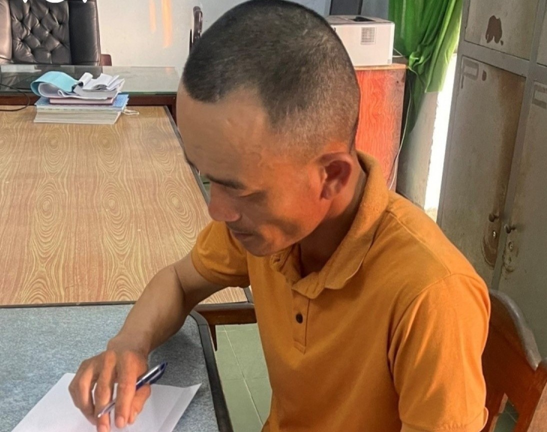 Tam giu nghi pham chem bo nguoi yeu vi bi doi chia tay hinh anh