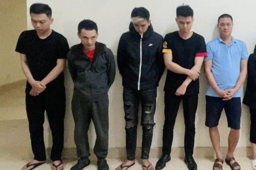 Bat qua tang 8 nguoi to chuc bay lac trong khach san hinh anh