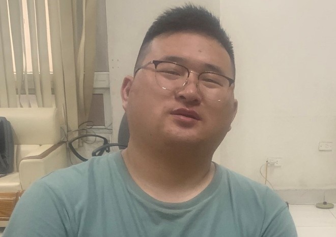 Khoi to mot nguoi nuoc ngoai lai xe may gay tai nan hinh anh