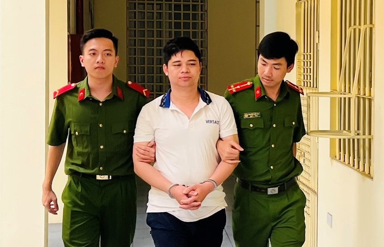 Loi khai nghi pham giet nguoi phu nu, giau xac trong oto hinh anh