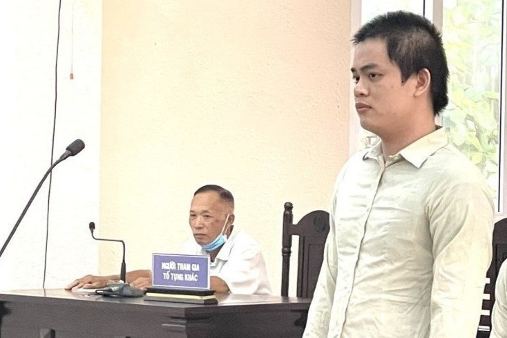 Lua chay du an, nam thanh nien linh 12 nam tu hinh anh
