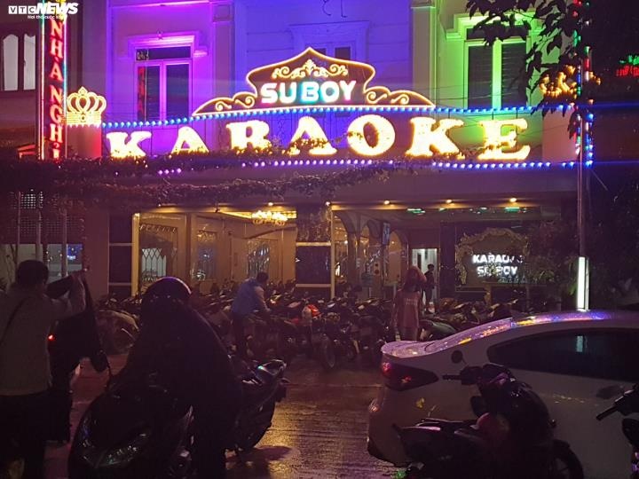 Xu phat hon 77 trieu dong co so kinh doanh karaoke hinh anh