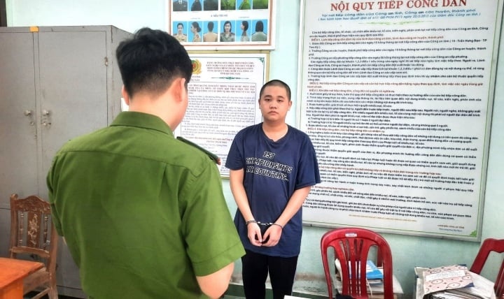 Ra tay tan doc anh 1