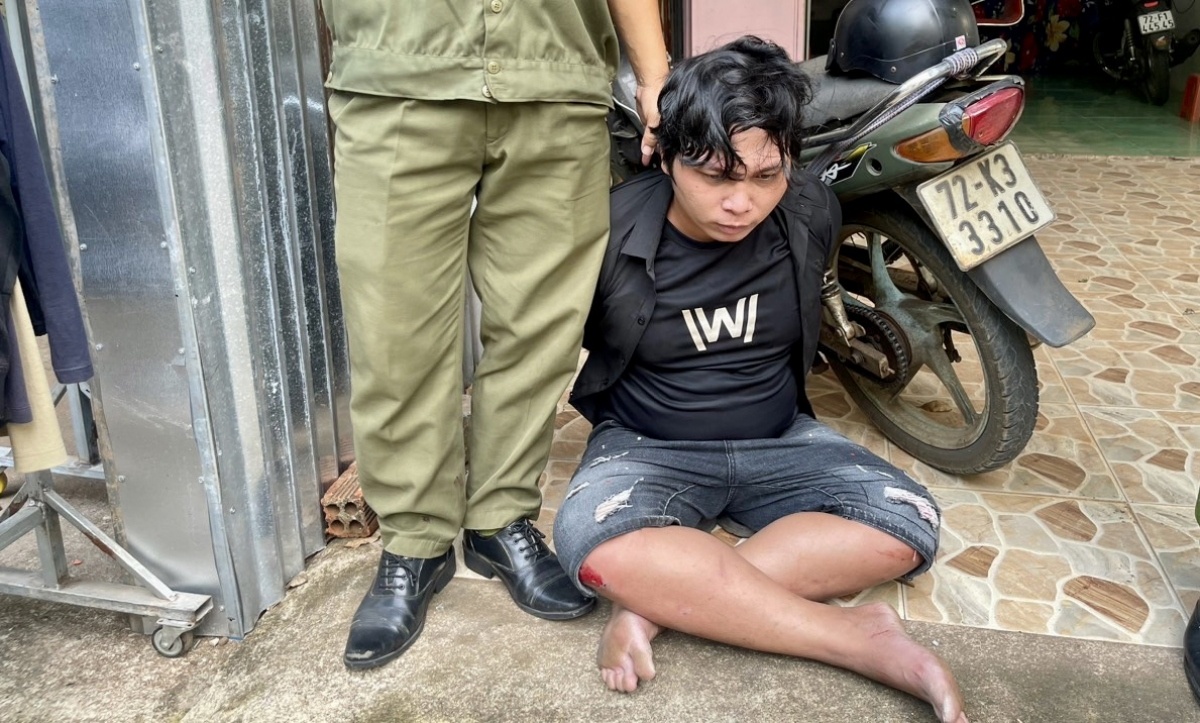 Cua co chu tiem anh 1