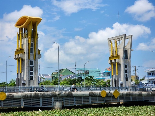 Chuyen ho so du an AIC trung thau tai Kien Giang sang cong an hinh anh