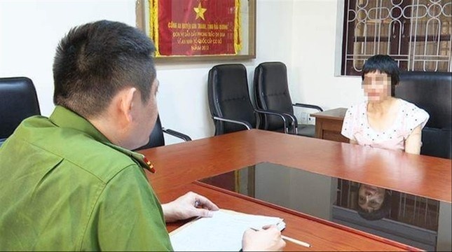 Tin moi vu thai phu to bi chong bao hanh nhu thoi trung co hinh anh