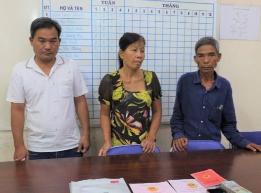 Ba nguoi cung gia dinh lua chay an, chua benh hon 1,6 ty dong hinh anh
