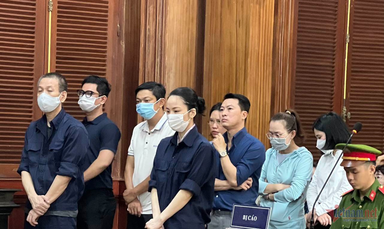 Giám đốc người Hàn Quốc ảnh 1 Giam doc nguoi Han Quoc anh 1