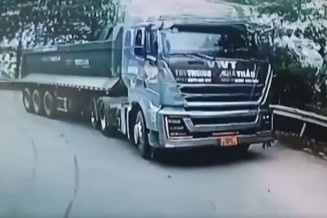 Xe vua,  dau dau xe khach. anh 1