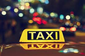 Vay nham xe taxi, hanh hung tai xe hinh anh