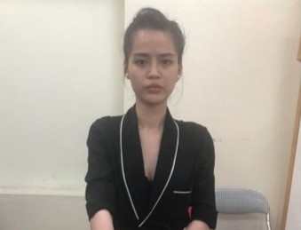 Co gai lam nhan vien quan bia kiem dai ly ma tuy hinh anh