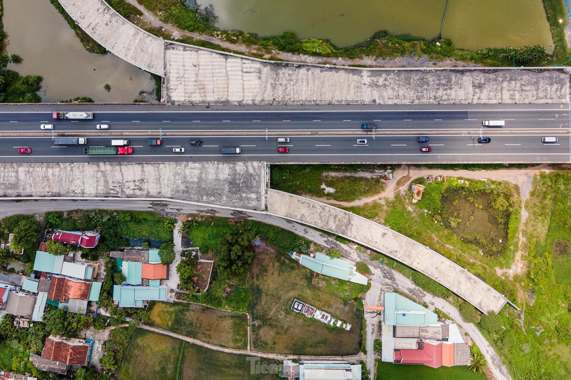 Nhieu ho dan nhan tien ty boi thuong du an Vanh dai 3 TP.HCM hinh anh