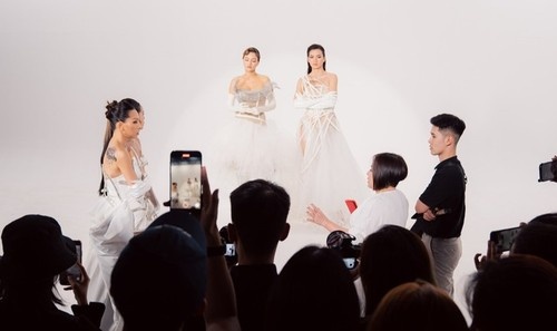 Khan gia phat chan voi chieu tro lo, cu mem cua game show Viet hinh anh