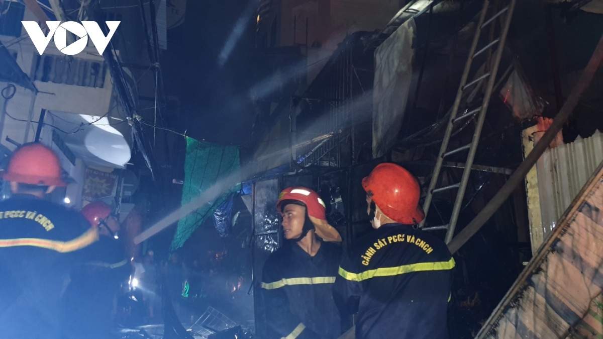 3 ong chau tu vong anh 2