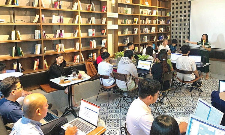 van hoa doc sach anh 1