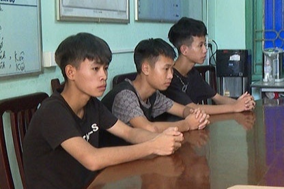 Xu ly 31 thanh thieu nien mang hung khi gay roi trat tu cong cong hinh anh