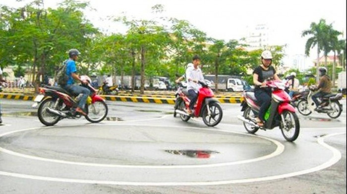 sat hach lai xe anh 1