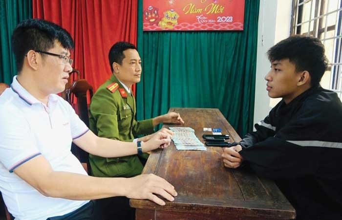 lua dao qua mang anh 1