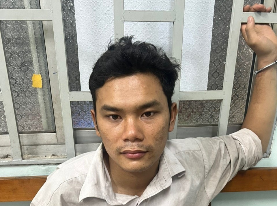 Vu khi quan dung anh 1