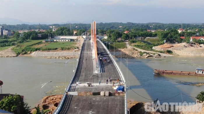 Cau 540 ty dong anh 3