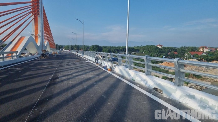 Cau 540 ty dong anh 6