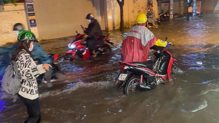 TP.HCM ngap nang anh 2