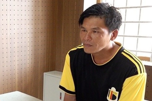 Bat tam giam nguoi dan ong danh nhau gay nao loan tru so UBND xa hinh anh