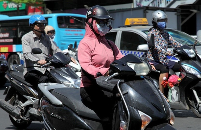 Thoi tiet 30/6: Bac va Trung Bo nang nong gay gat, nhiet tang manh hinh anh