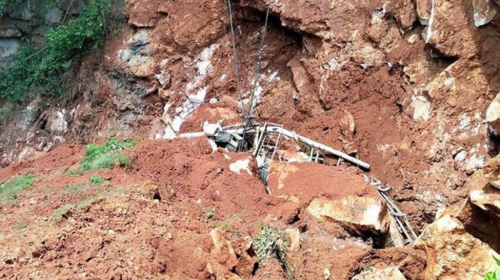 Sat lo vui lap tram bien ap, hon chuc doanh nghiep mat dien nhieu ngay hinh anh