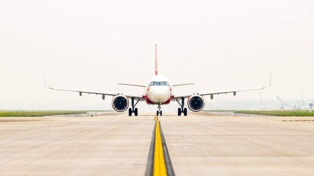 May bay cat canh khi chua co lenh, ca kip truc khong luu bi dinh chi hinh anh