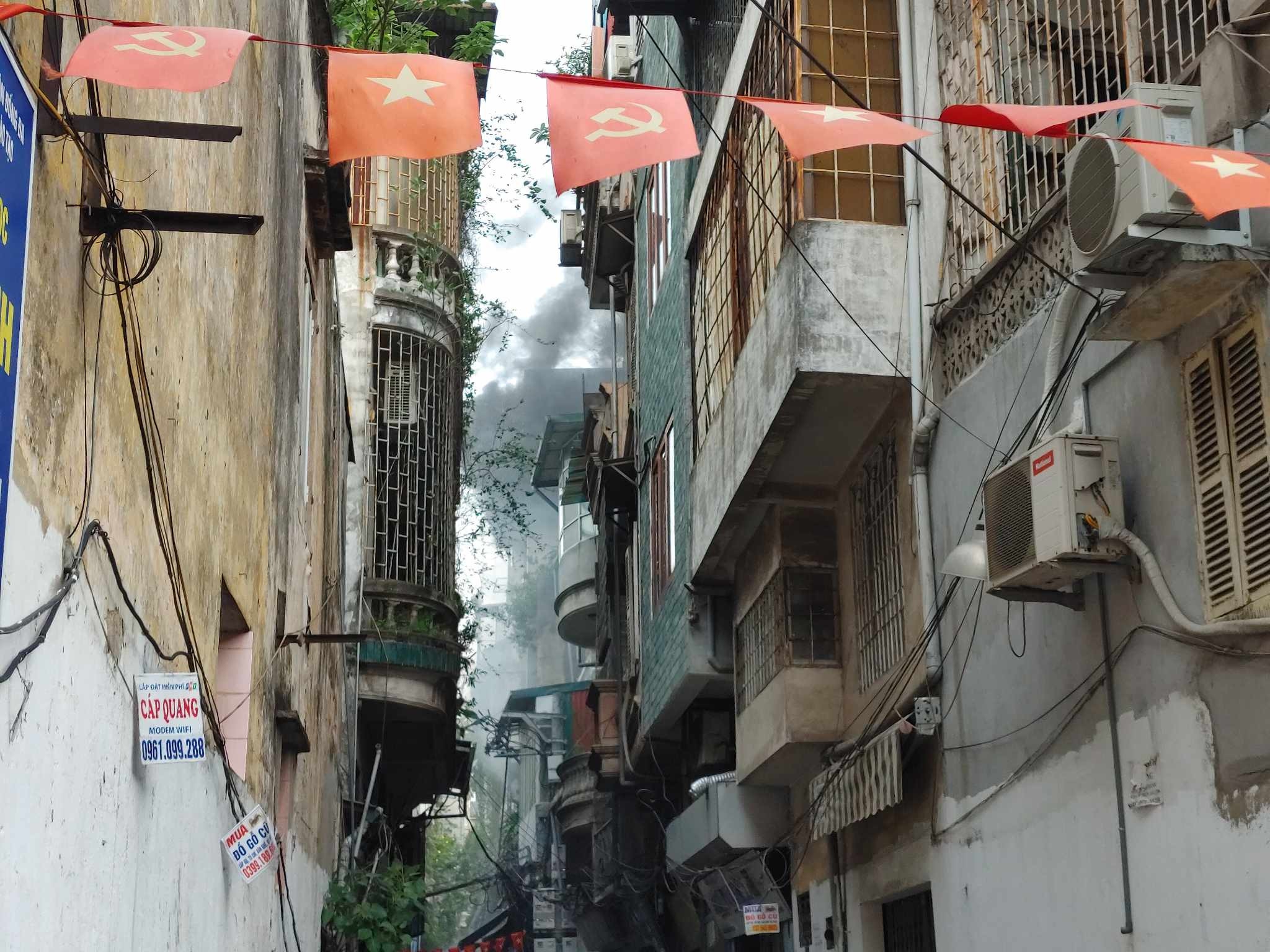 Chay nha 4 tang anh 1