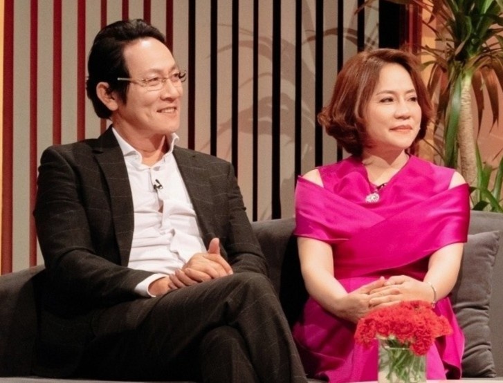 NSUT Hoang Hai va 26 nam ben nguoi vo chua tung cau co voi chong hinh anh