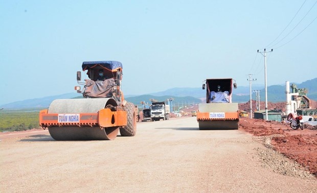 Cac du an cao toc o Dong bang song Cuu Long da du nguon vat lieu? hinh anh