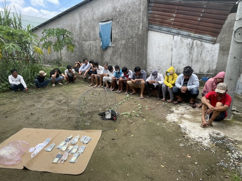 13 nguoi danh bac anh 1