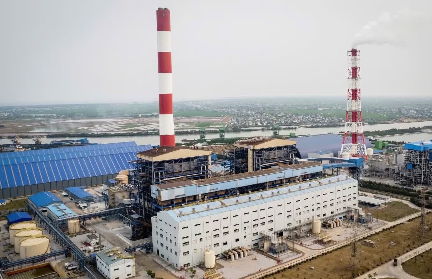 Nha may nhiet dien Thai Binh 2 'dinh' sai pham ve quan trac moi truong hinh anh