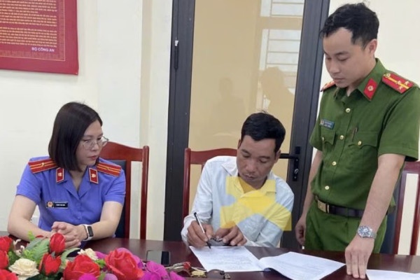 Tho han gay chay thiet hai hon 1 ty dong bi khoi to hinh anh