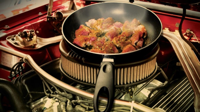 An nhieu thuc an qua nong co gay hai? hinh anh