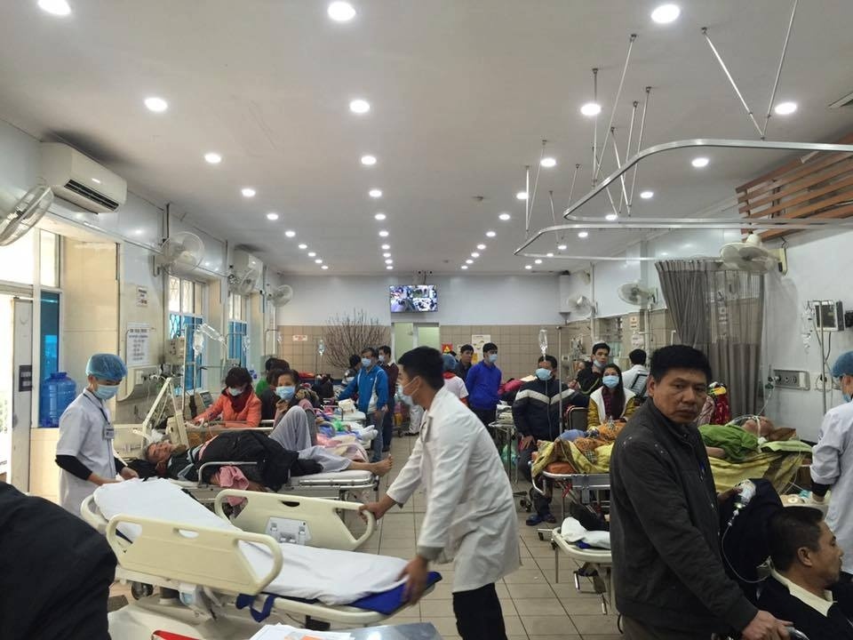 Ngo doc ruou, khi nao phai di cap cuu? hinh anh