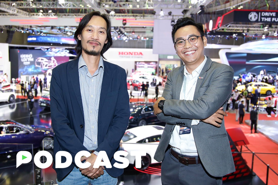 Chuyen mua ban xe o trien lam oto hinh anh