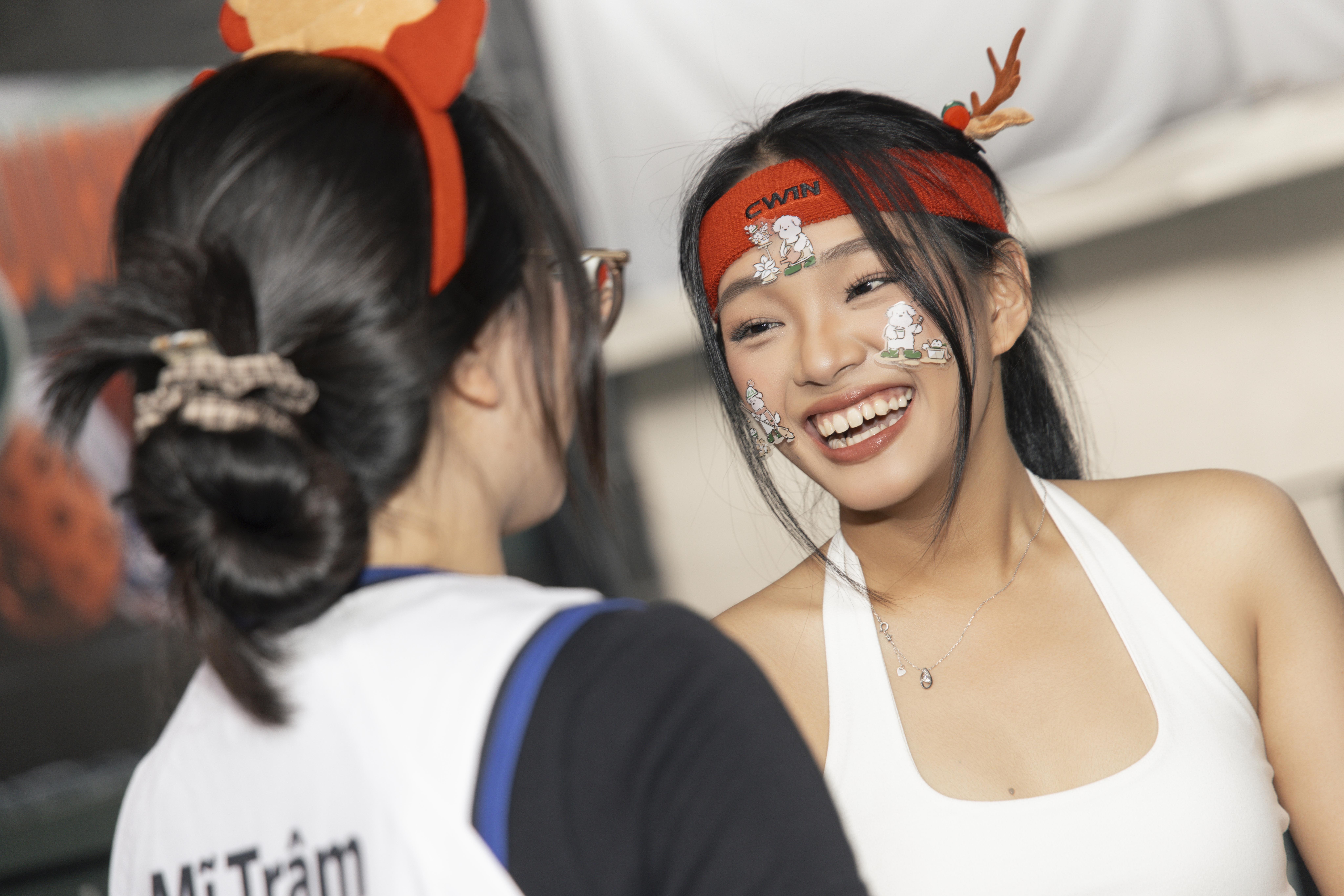 Doi gio Noel bang mot tran pickleball giua long TP.HCM hinh anh