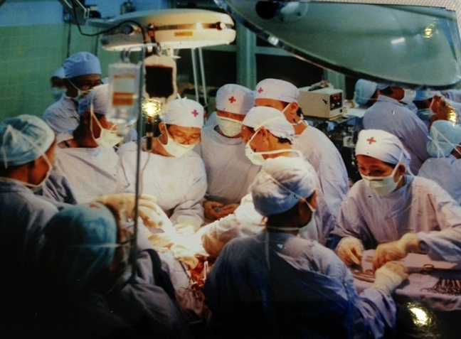 ca mổ Việt-Đức ảnh 18