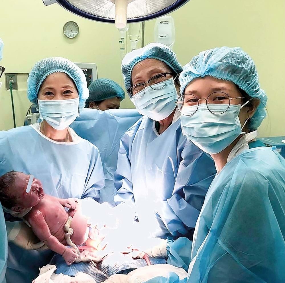 ca mổ Việt-Đức ảnh 10