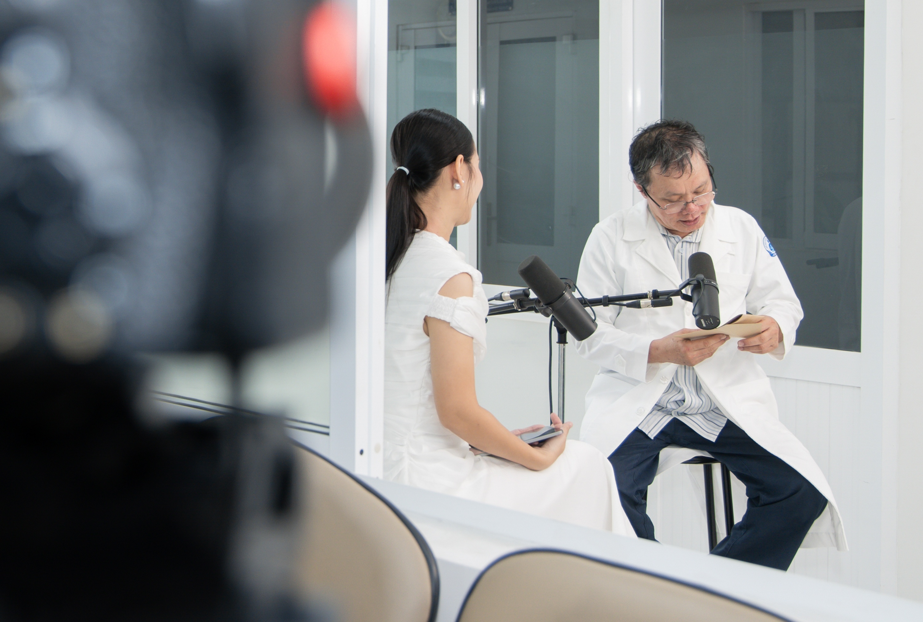 BS Trương Hữu Khanh ảnh 12