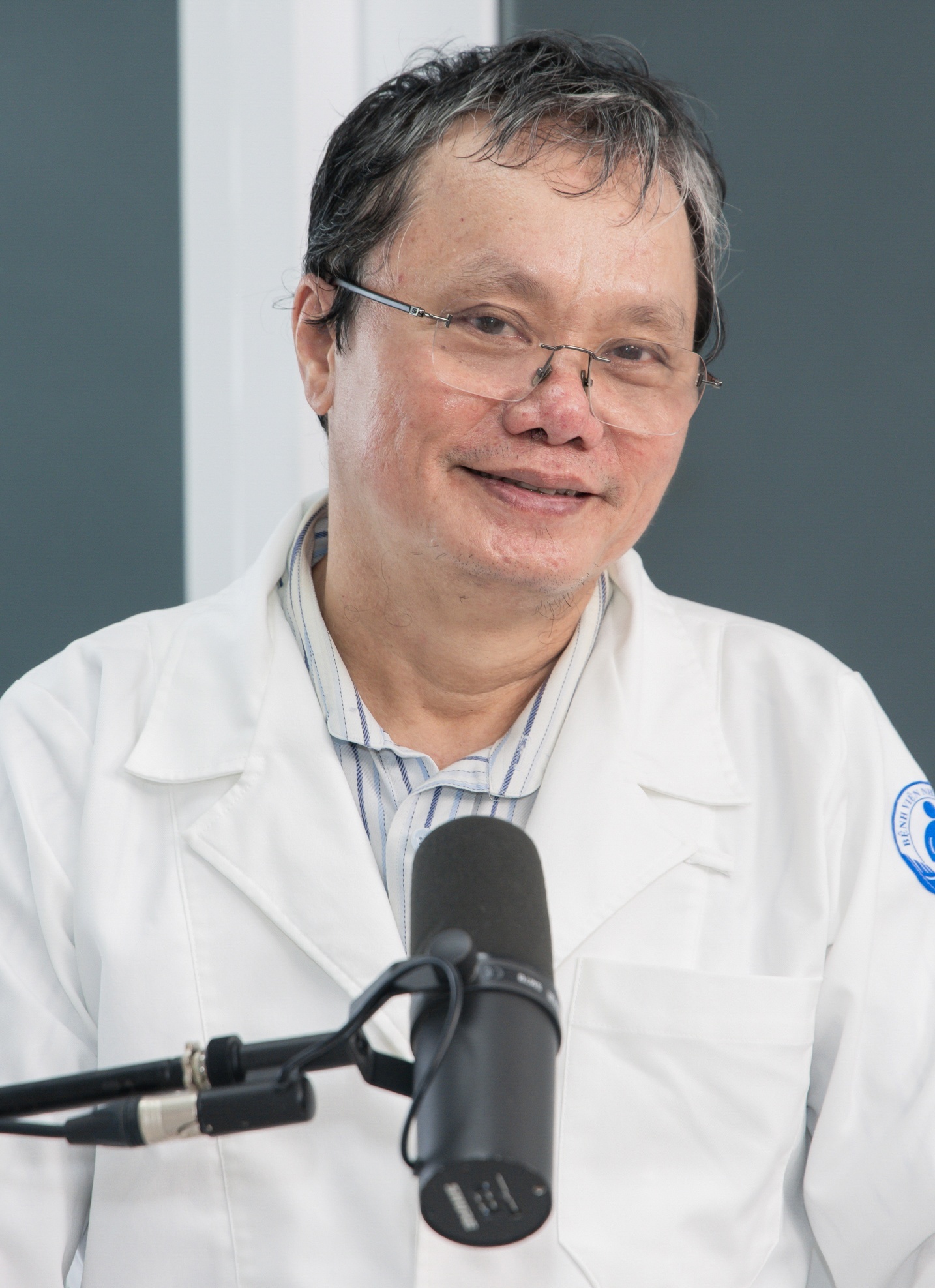 BS Trương Hữu Khanh ảnh 10