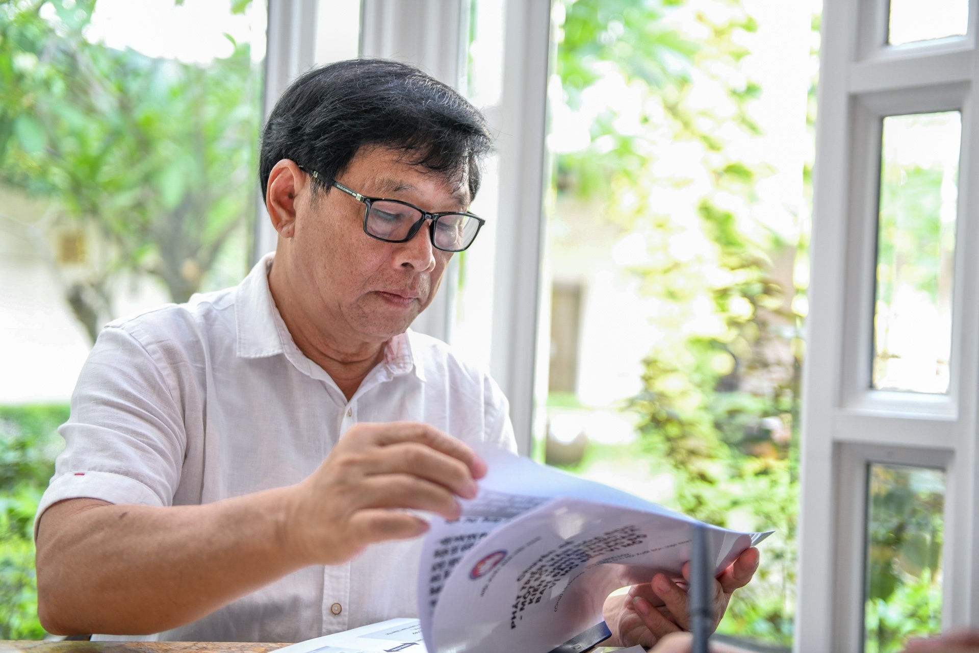 L&ecirc; Ho&agrave;ng ảnh 4
