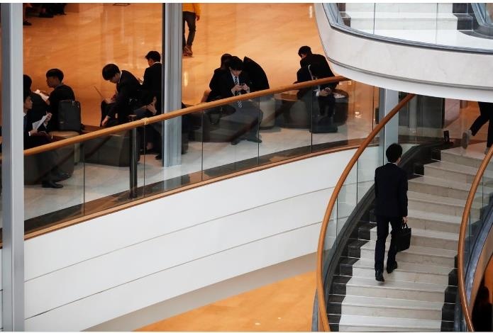 người trẻ Hàn Quốc thất nghiệp ảnh 4 nguoi tre Han Quoc that nghiep anh 4