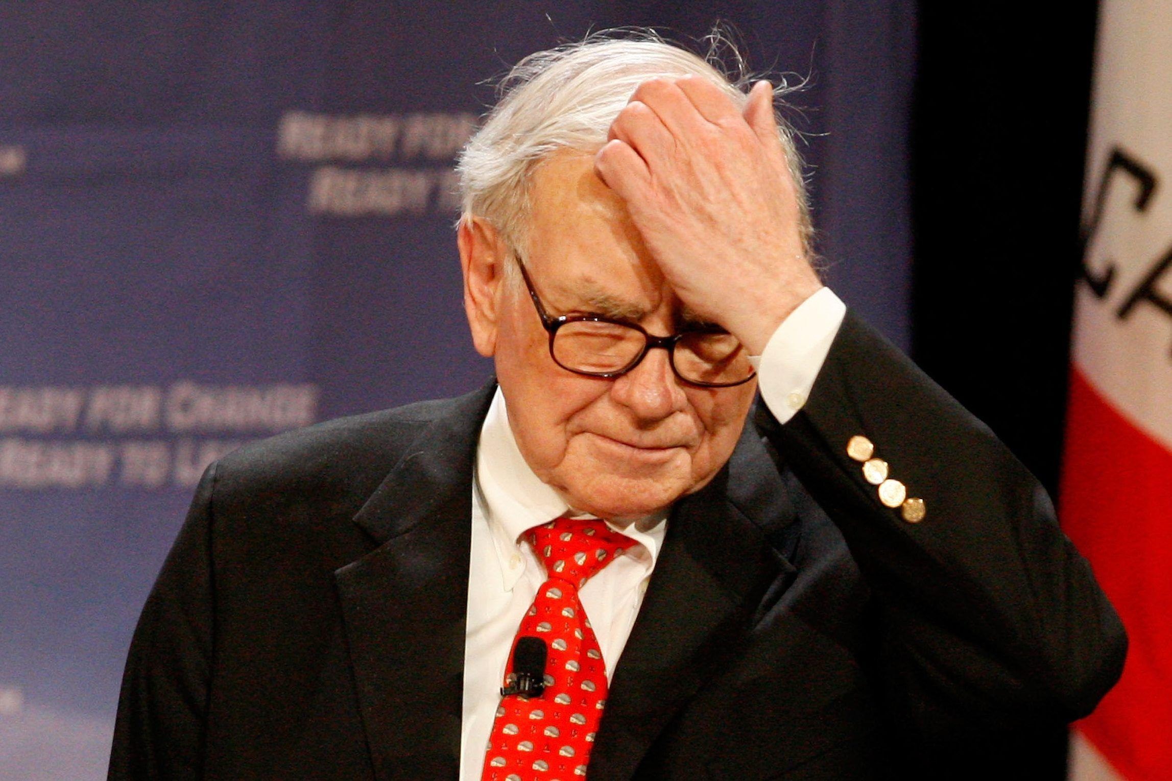 Ty phu Warren Buffett bi doi vo chong da cap lua 340 trieu USD hinh anh