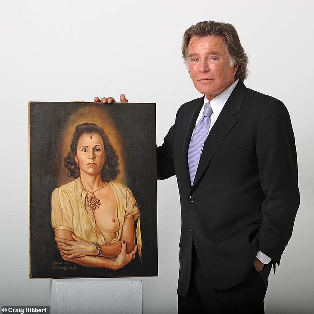 be boi gia mao tranh anh 1